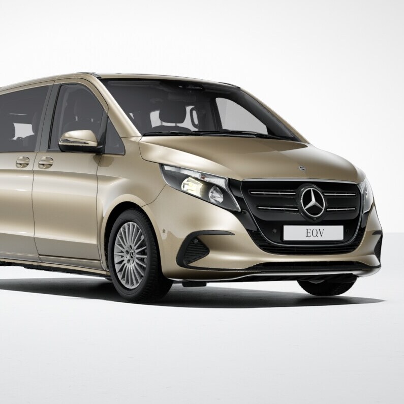 Mercedes-Benz EQV 300 set skråt forfra