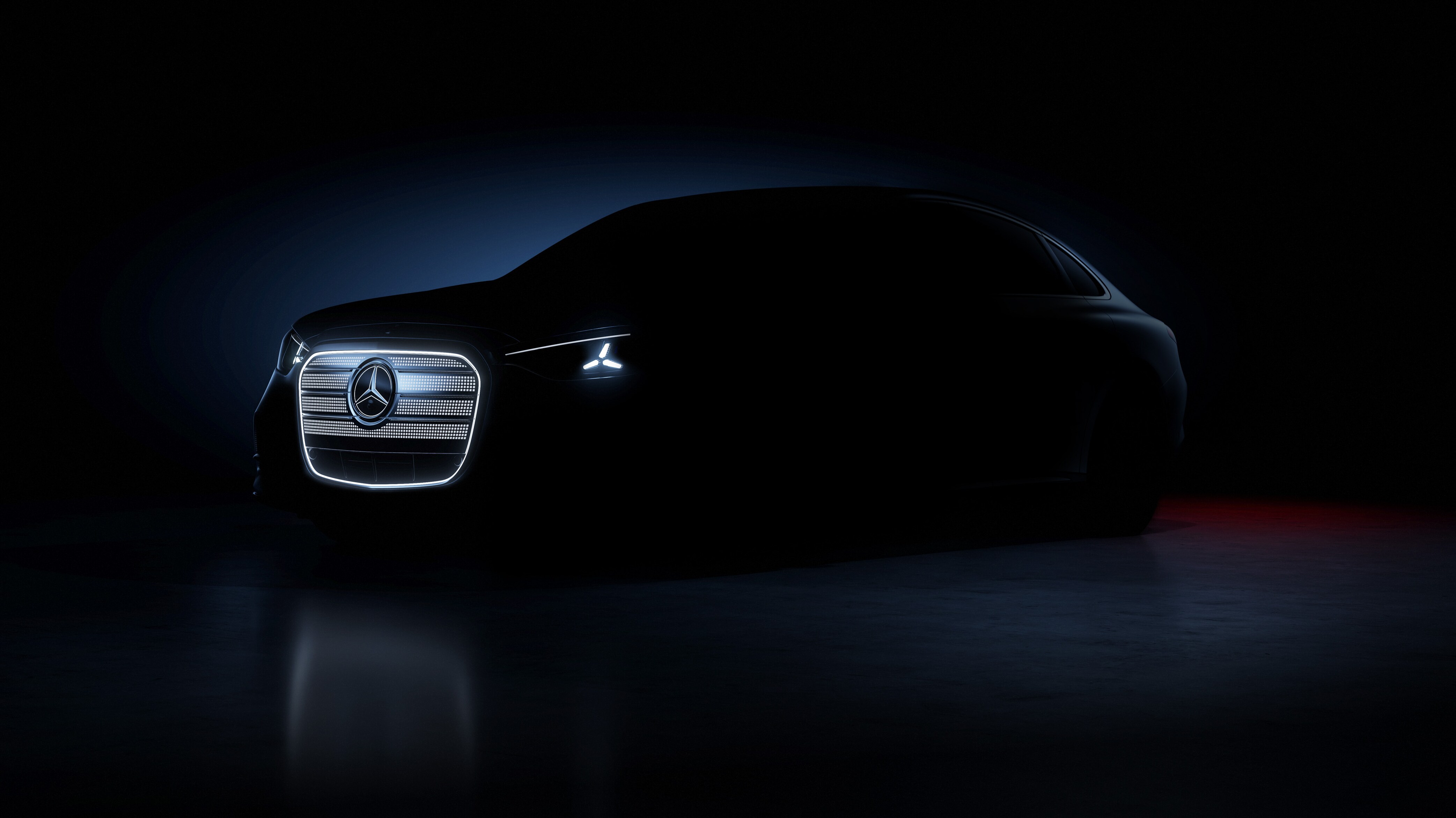 Teaserbillede af den nye elektriske Mercedes-Benz C-Klasse før verdenspremieren