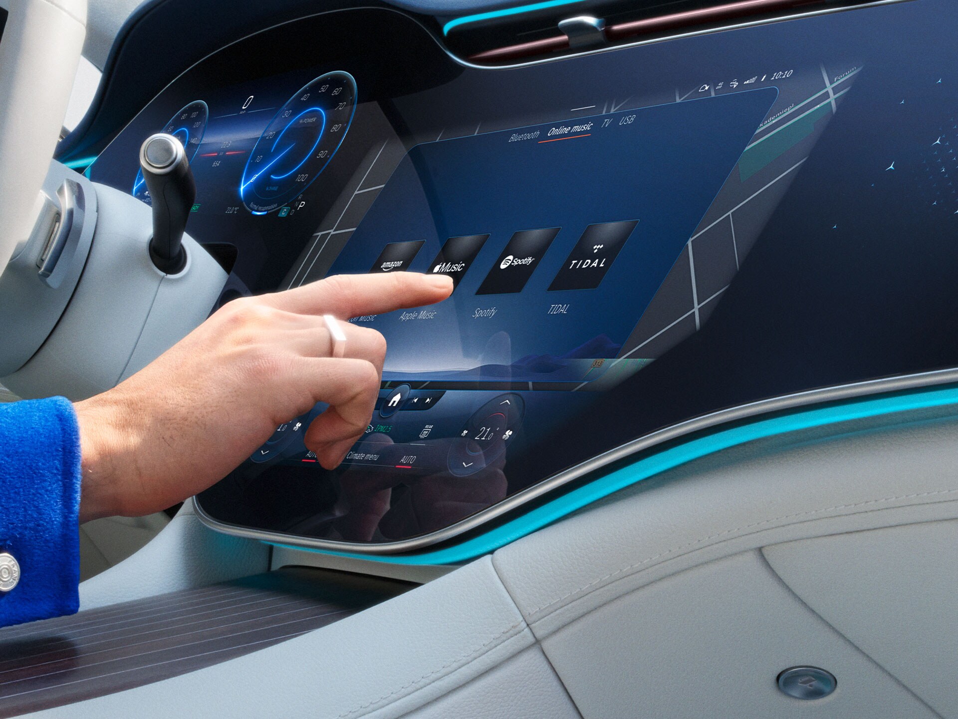 Digitale tjenester vælges på skærmen i MBUX multimediesystemet i en Mercedes-Benz.