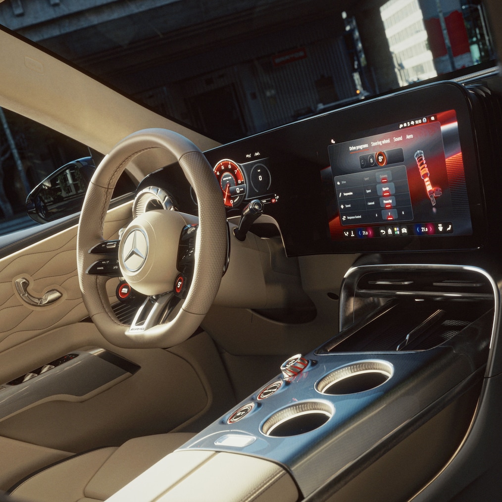 Det førerorienterede cockpit i Mercedes-AMG GT 53.