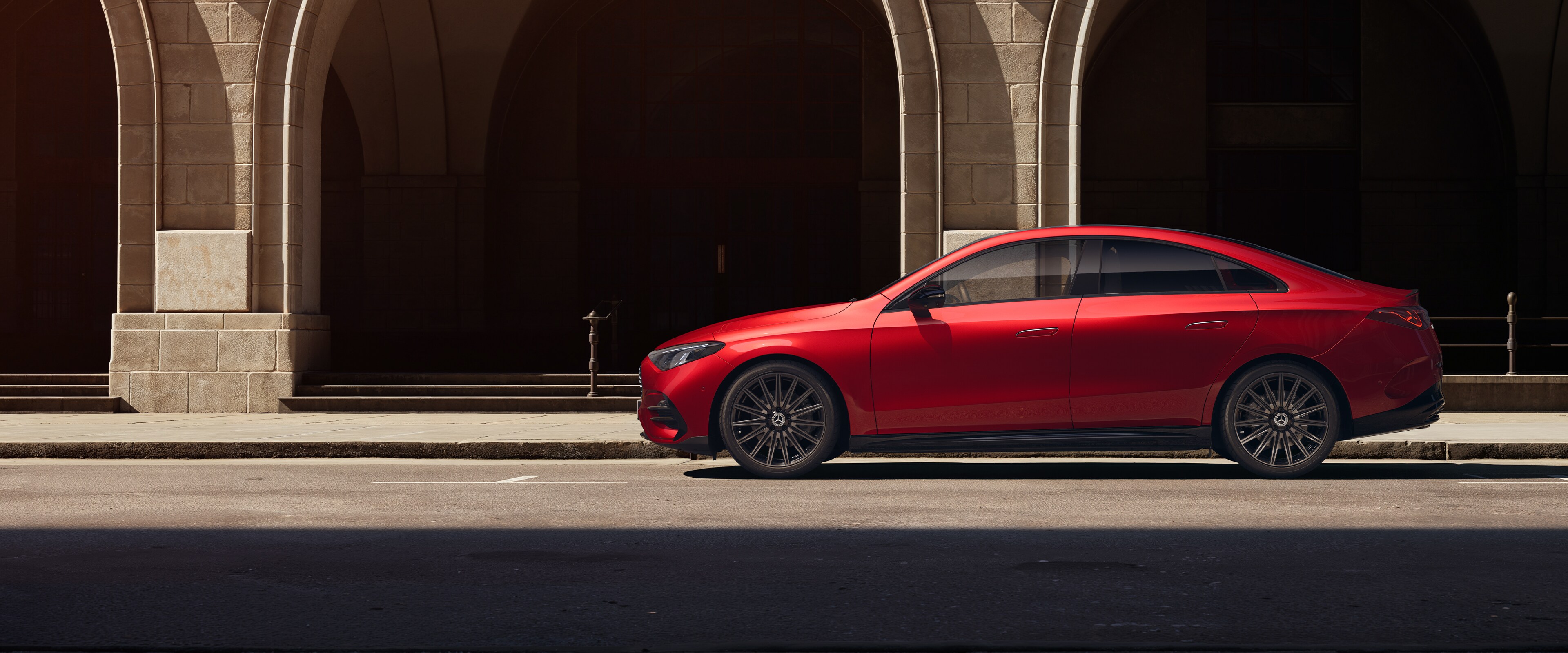 Mercedes-Benz CLA Sedan, set fra siden.