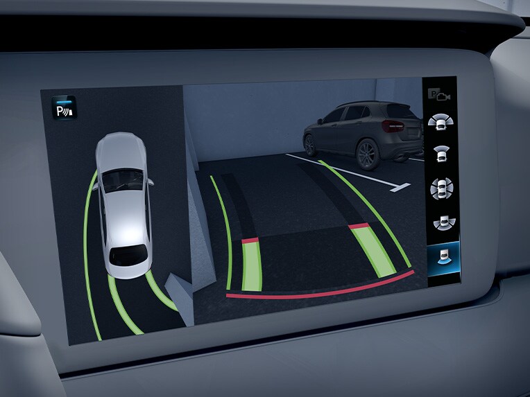 Illustration af parkeringspakken med 360° kamera i Mercedes-Benz C-Klasse stationcar.