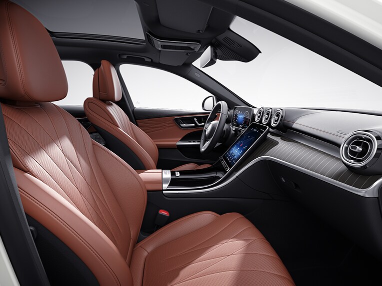 Mercedes-Benz C-Klasse stationcar med udstyrslinjen AVANTGARDE.