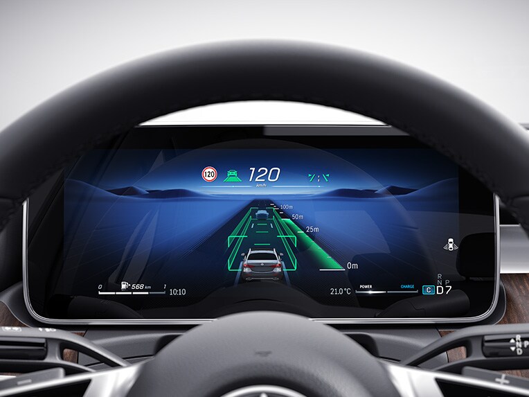 Aktiv afstandsassistent DISTRONIC i Mercedes-Benz C-Klasse sedan.