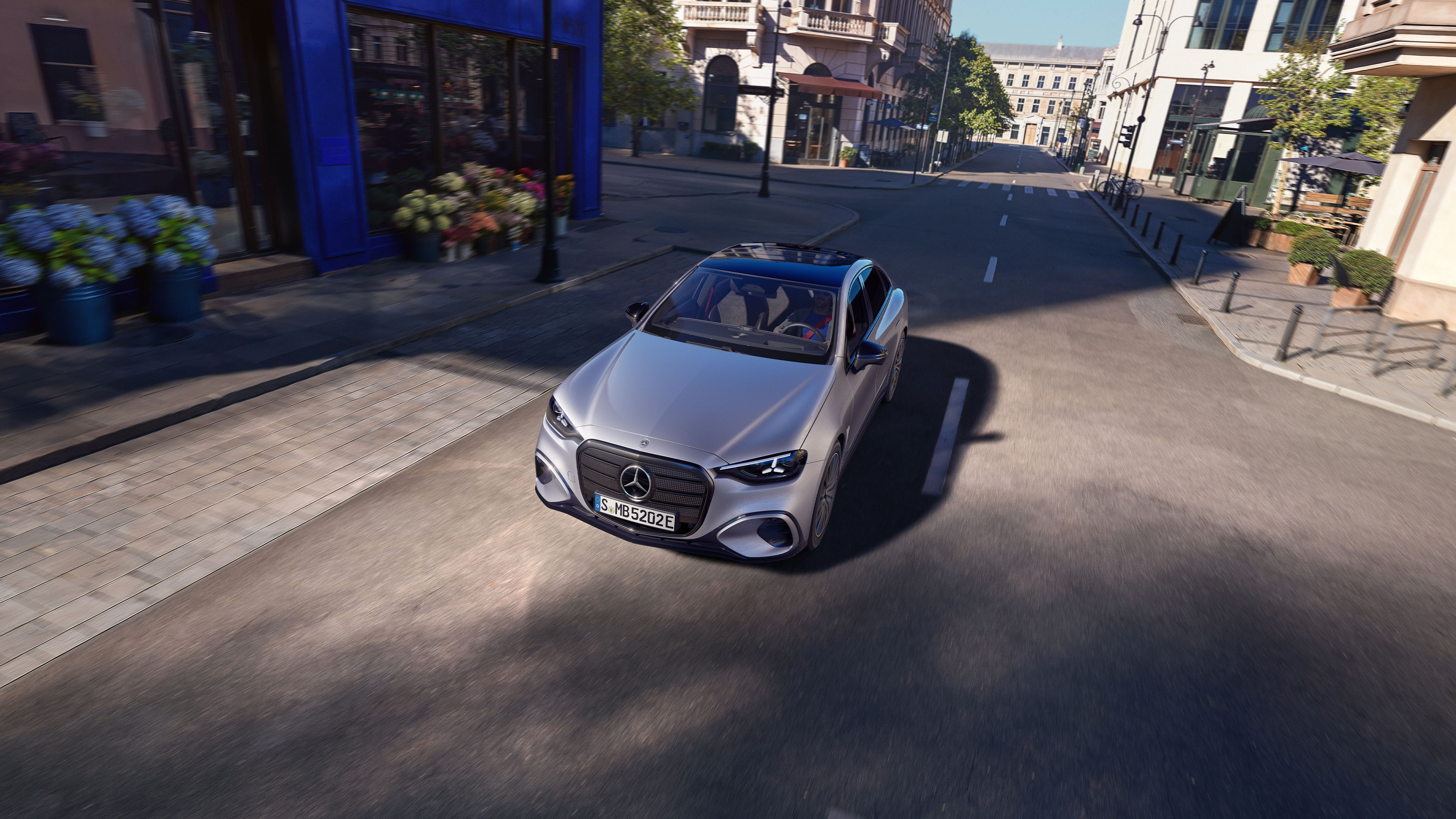 Den nye fuldelektriske C-Klasse | Mercedes-Benz Den nye elektriske Mercedes-Benz C-Klasse set oppefra