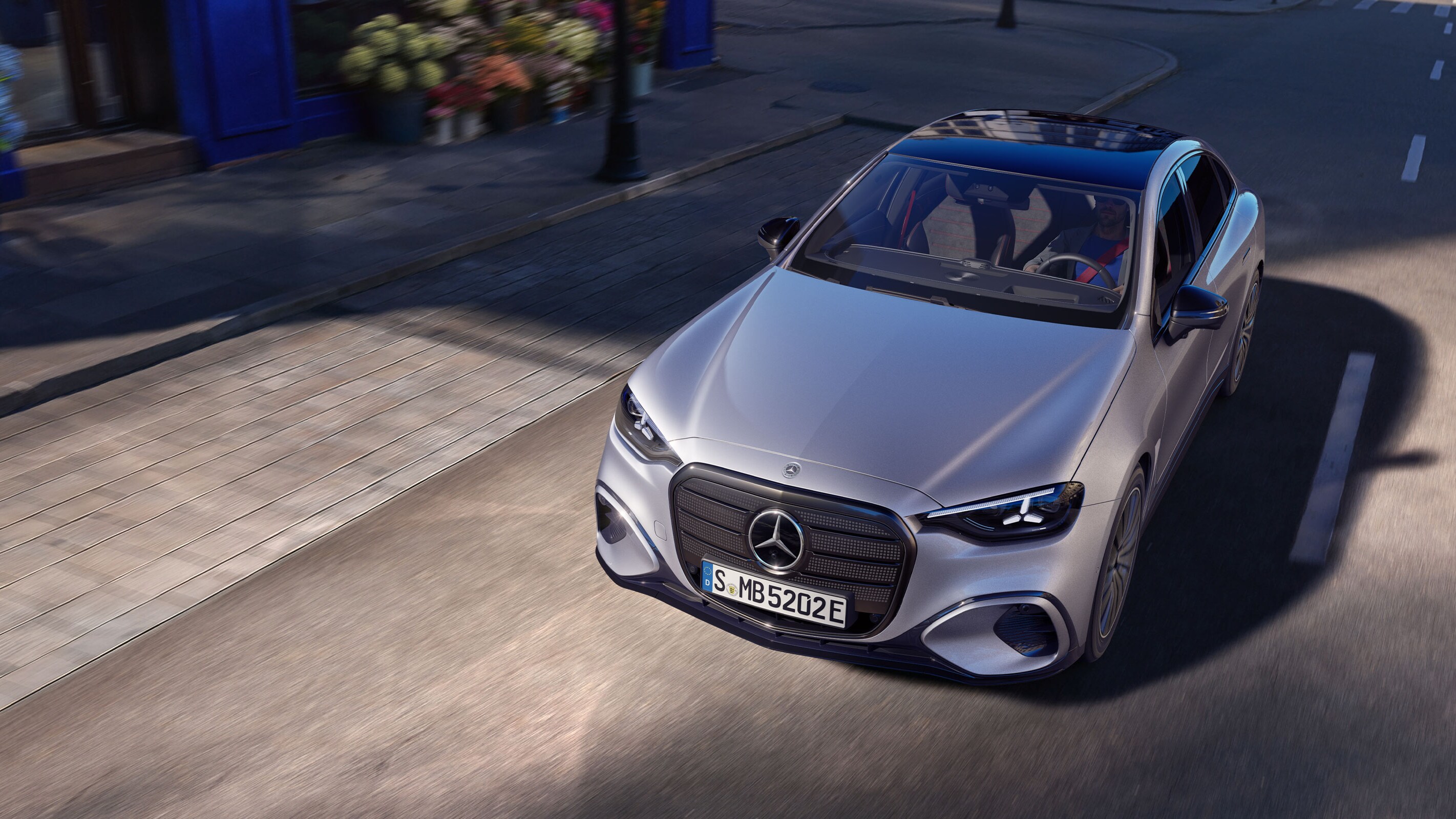 Den nye elektriske Mercedes-Benz C-Klasse set fra siden