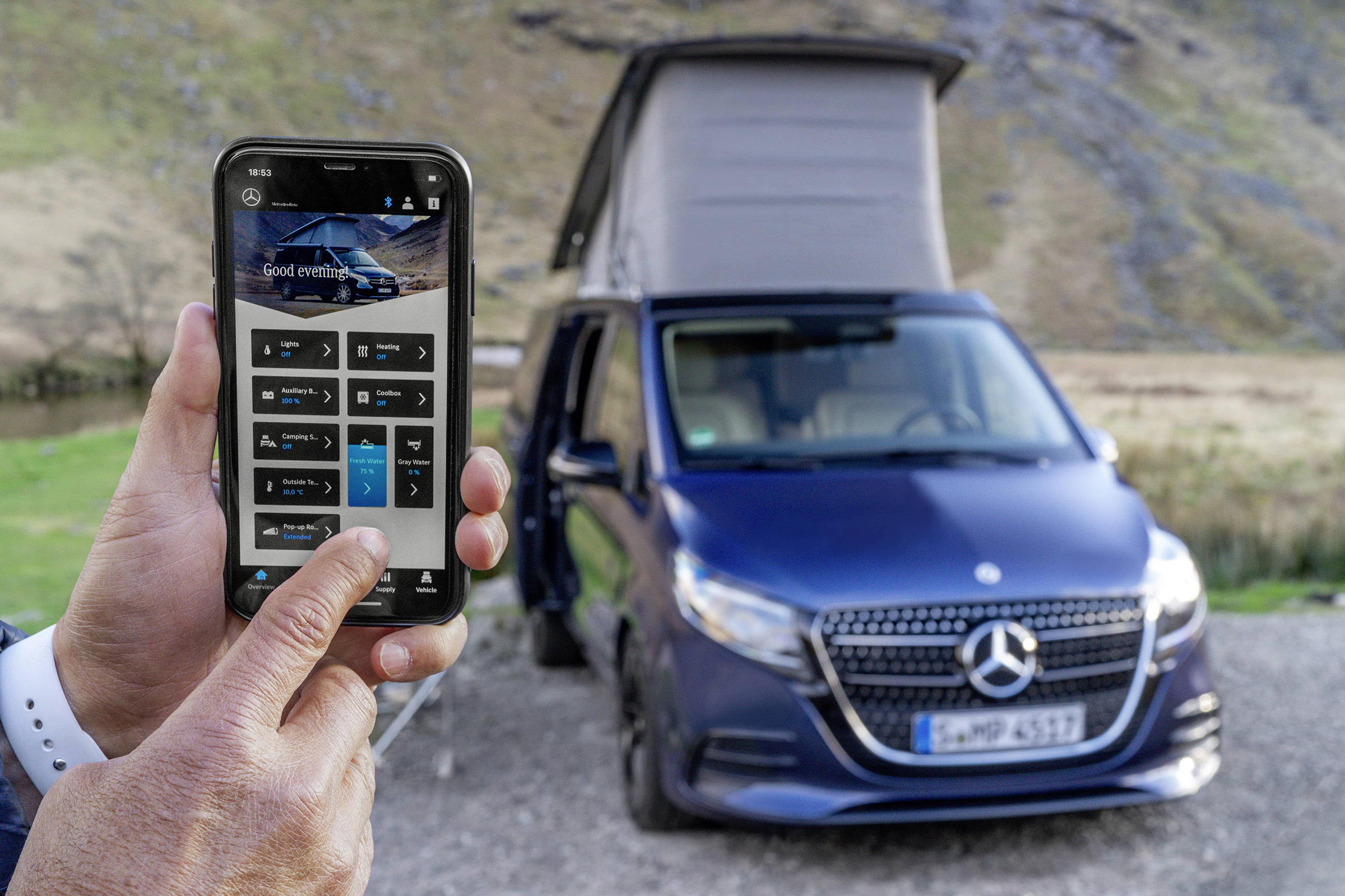 Mercedes-Benz Advanced Control | Marco Polo World | Mercedes-Benz Med Mercedes-Benz Advanced Control (MBAC) kan du fjernstyre væsentlige funktioner i autocamperen, fx varme, lys og vippetag via din smartphone.