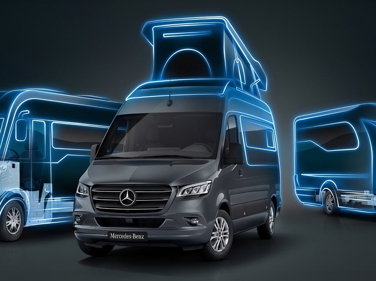 Mercedes-Benz Sprinter-autocamper med opslået soveplads