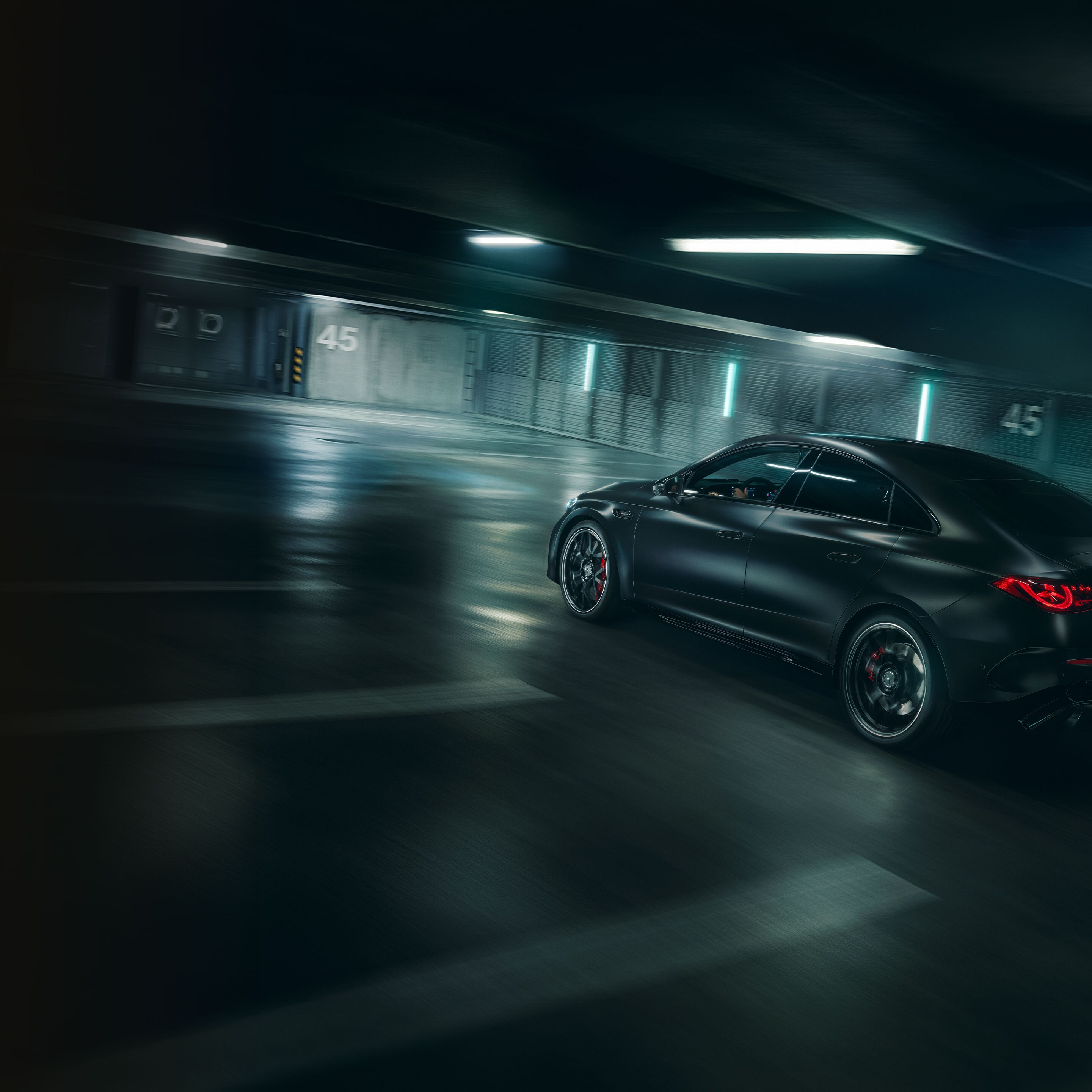 Ydelsen af den helt nye Mercedes-AMG CLA 45 elektriske 4MATIC+.