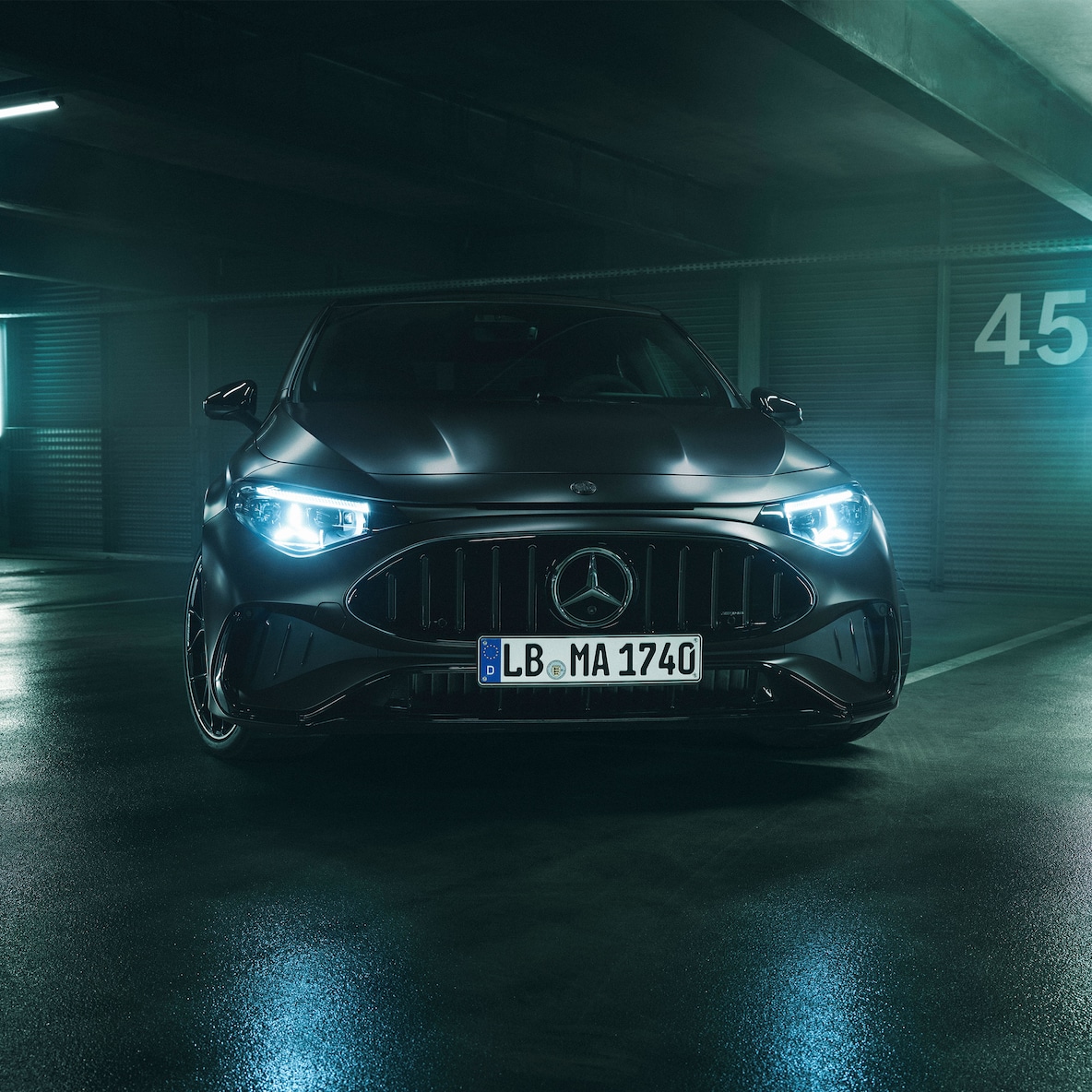 Den AMG-specifikke front på den helt nye elektriske Mercedes-AMG CLA 45 4MATIC+.