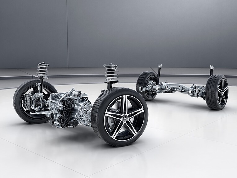 Undervognen med adaptiv justeringsdæmpning i Mercedes-Benz CLA Shooting Brake.