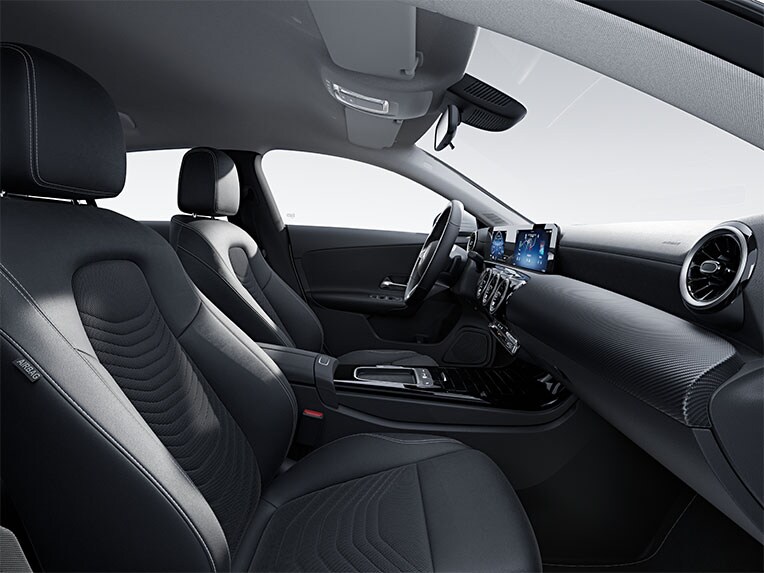Mercedes-Benz CLA Shooting Brake med standardudstyr i kabinen.