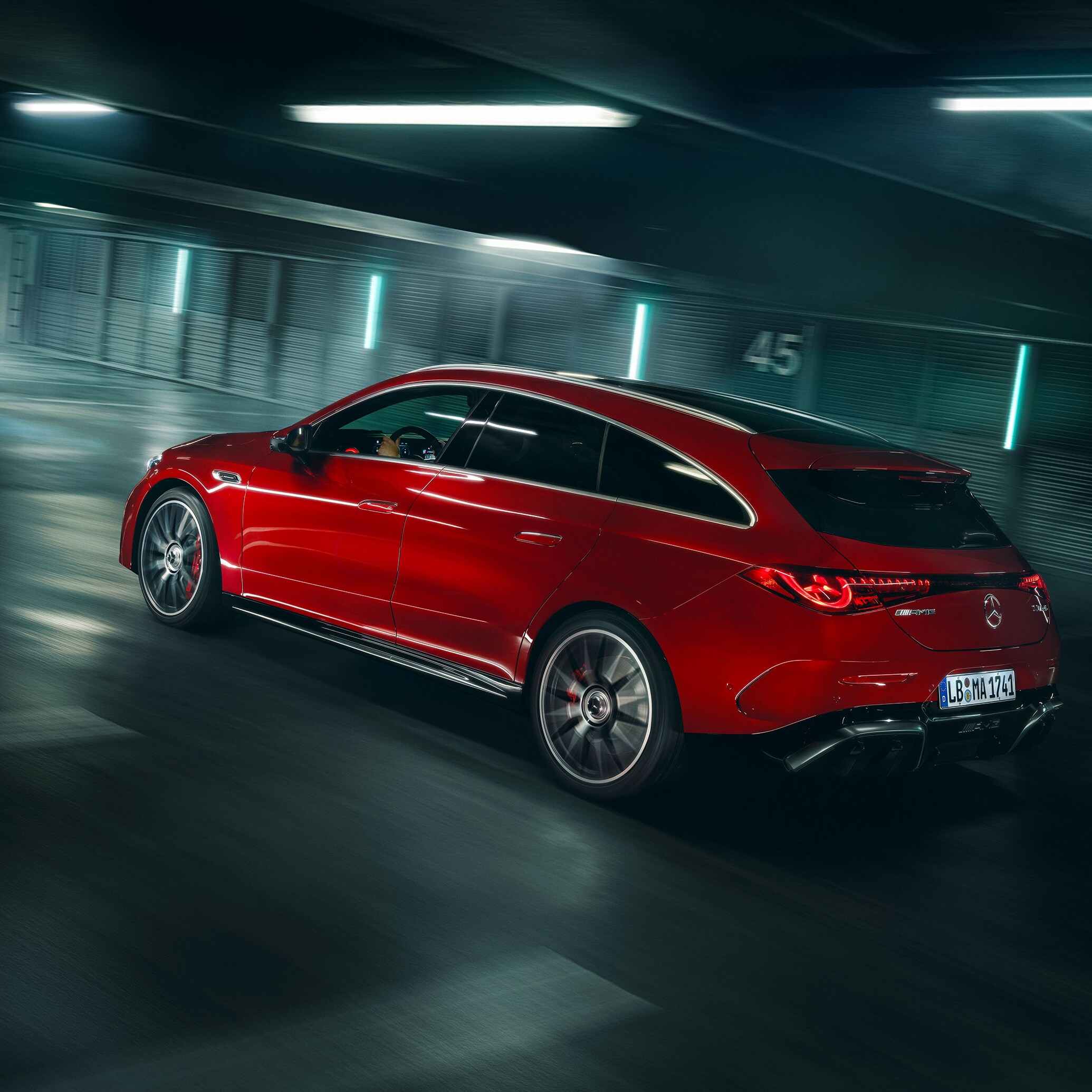 Ydelsen fra den helt nye Mercedes-AMG CLA 45 elektriske 4MATIC+ Shooting Brake.