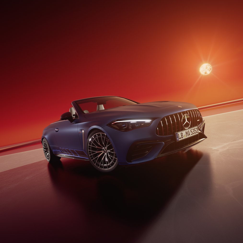 AMG Limited Edition af Mercedes-AMG CLE 53 4MATIC+ cabriolet set forfra bagfra.