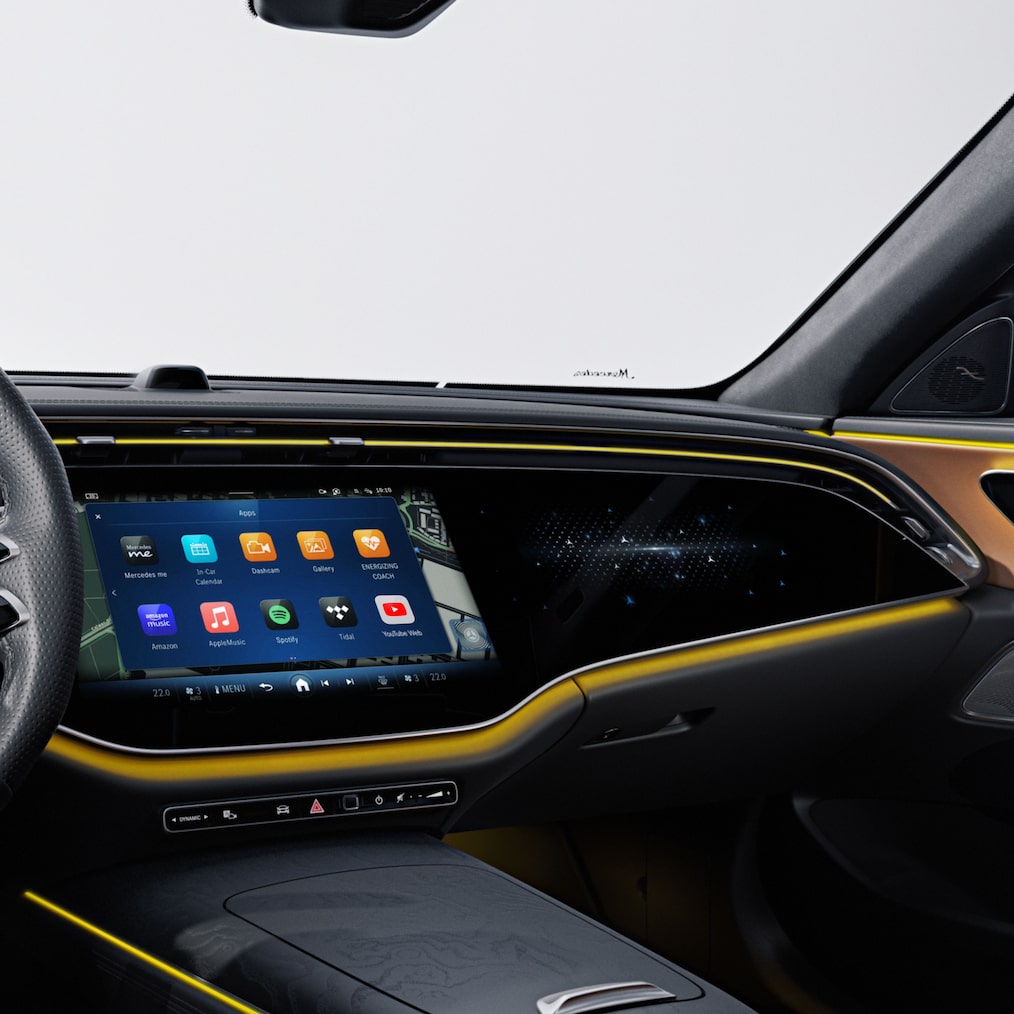 MBUX Superscreen i Mercedes-Benz E-Klasse stationcar.