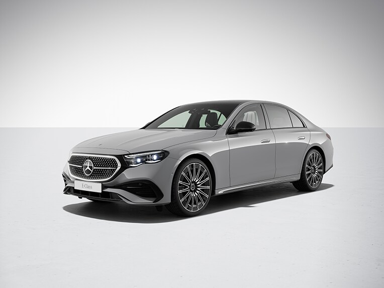 Eksteriøret på E-Klasse sedan fra Mercedes-Benz med nightpakke.