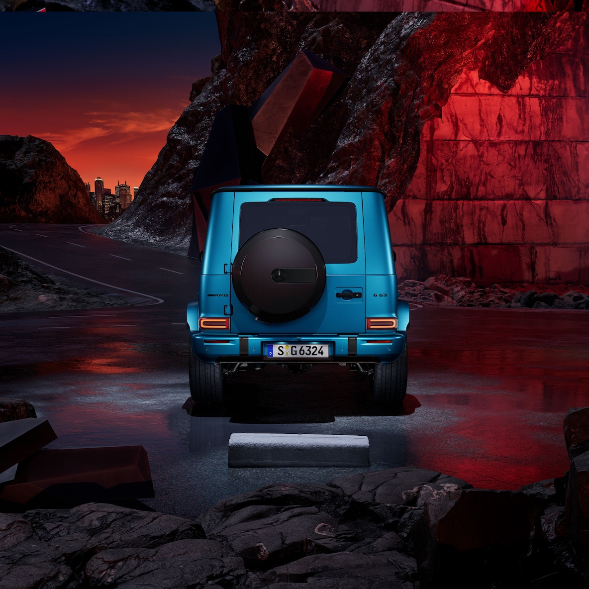Frontalt sidebillede af en Mercedes-AMG G 63 med AMG eksteriørkarbonpakke.