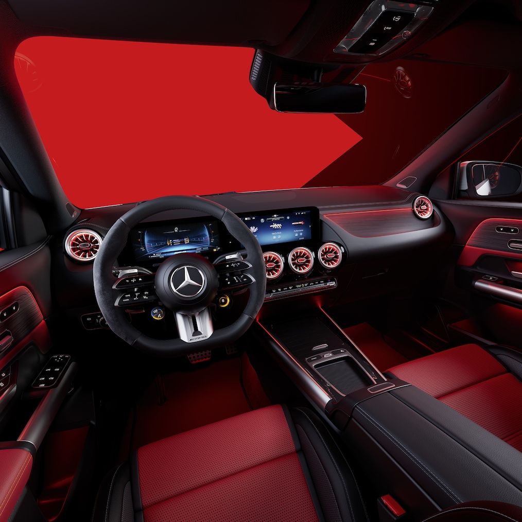 Mercedes-AMG GLA interiøret med AMG Performance sæder og AMG Performance rat.