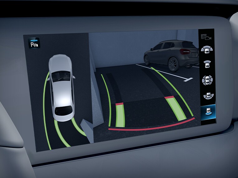 Parkeringspakken med 360° kamera i Mercedes-Benz GLA.