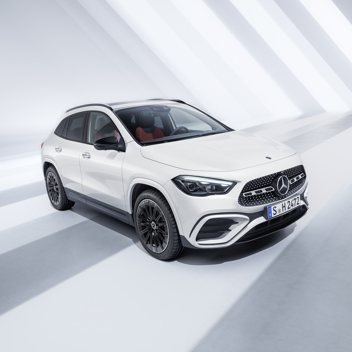 Mercedes-Benz GLA set skråt forfra.