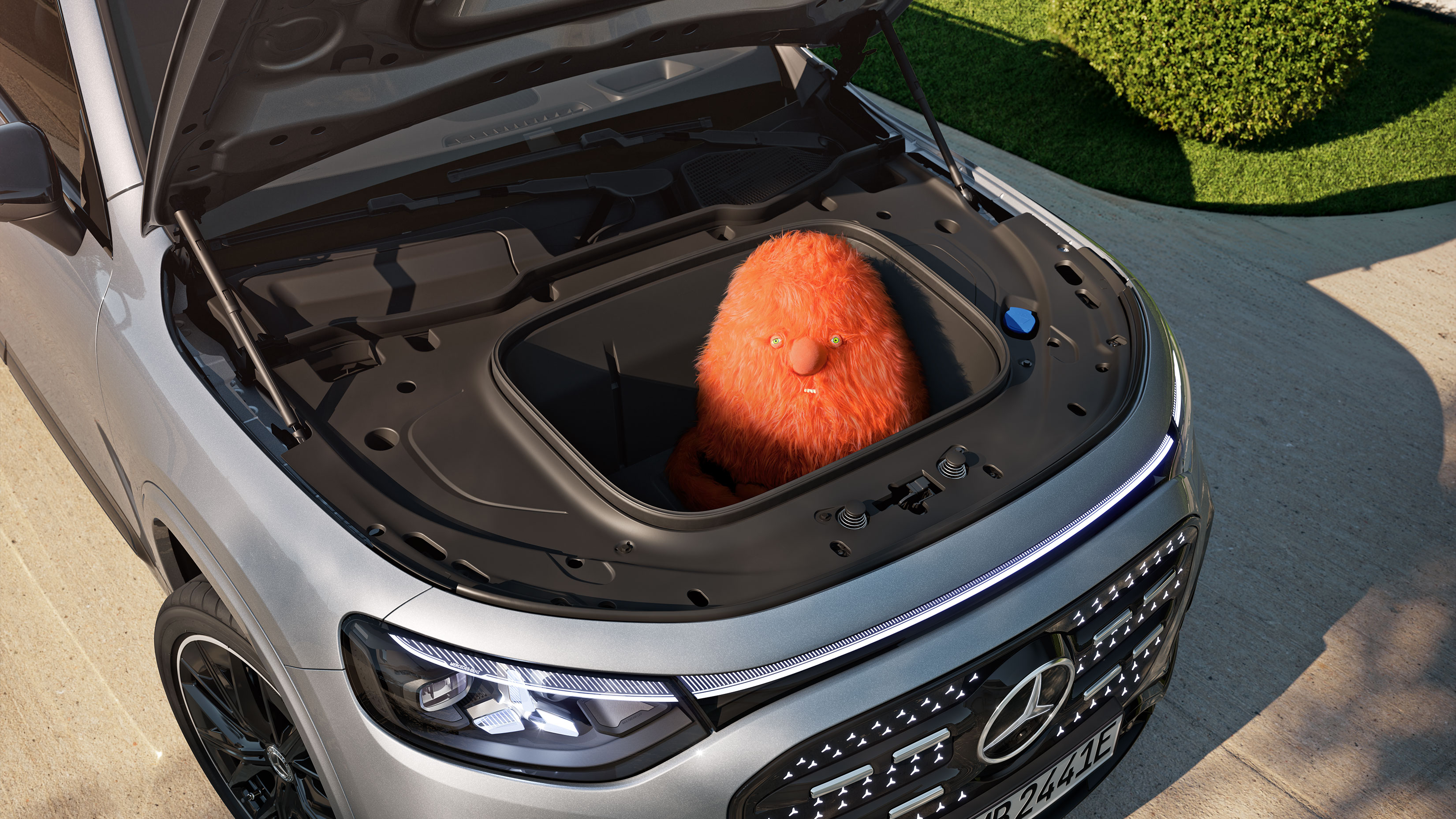 Den helt nye fuldelektriska GLB | Mercedes-Benz Orange trold i det forreste bagagerum på den helt nye fuldelektriske GLB