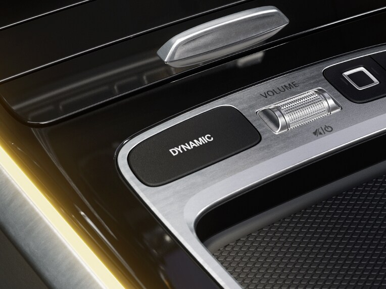 Et display i Mercedes-Benz GLB med DYNAMIC SELECT valgt.