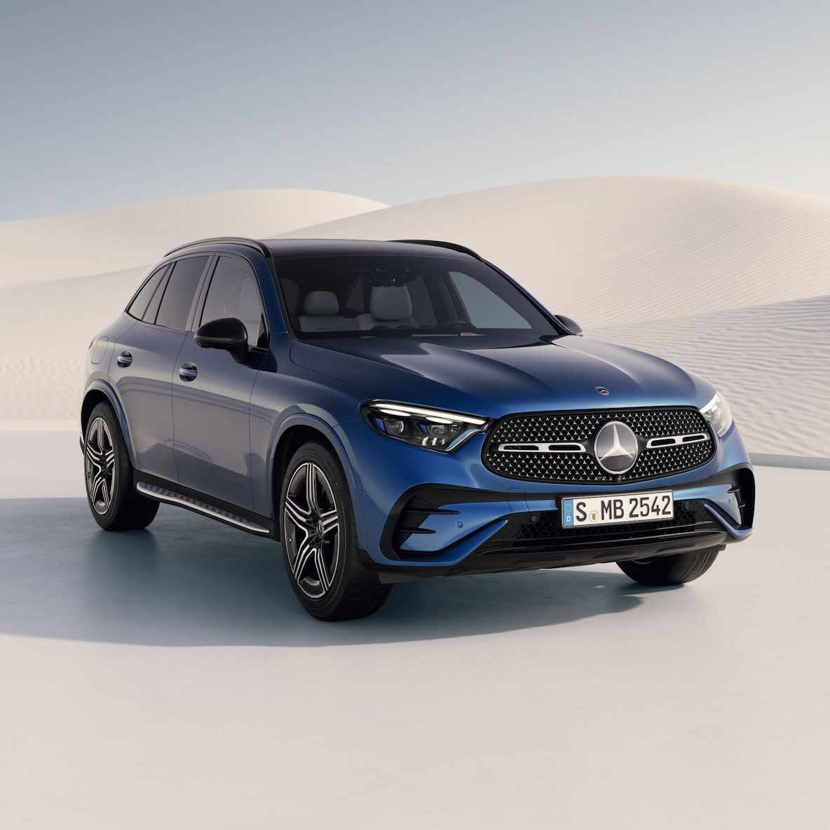 Mercedes-Benz GLC set skråt forfra.