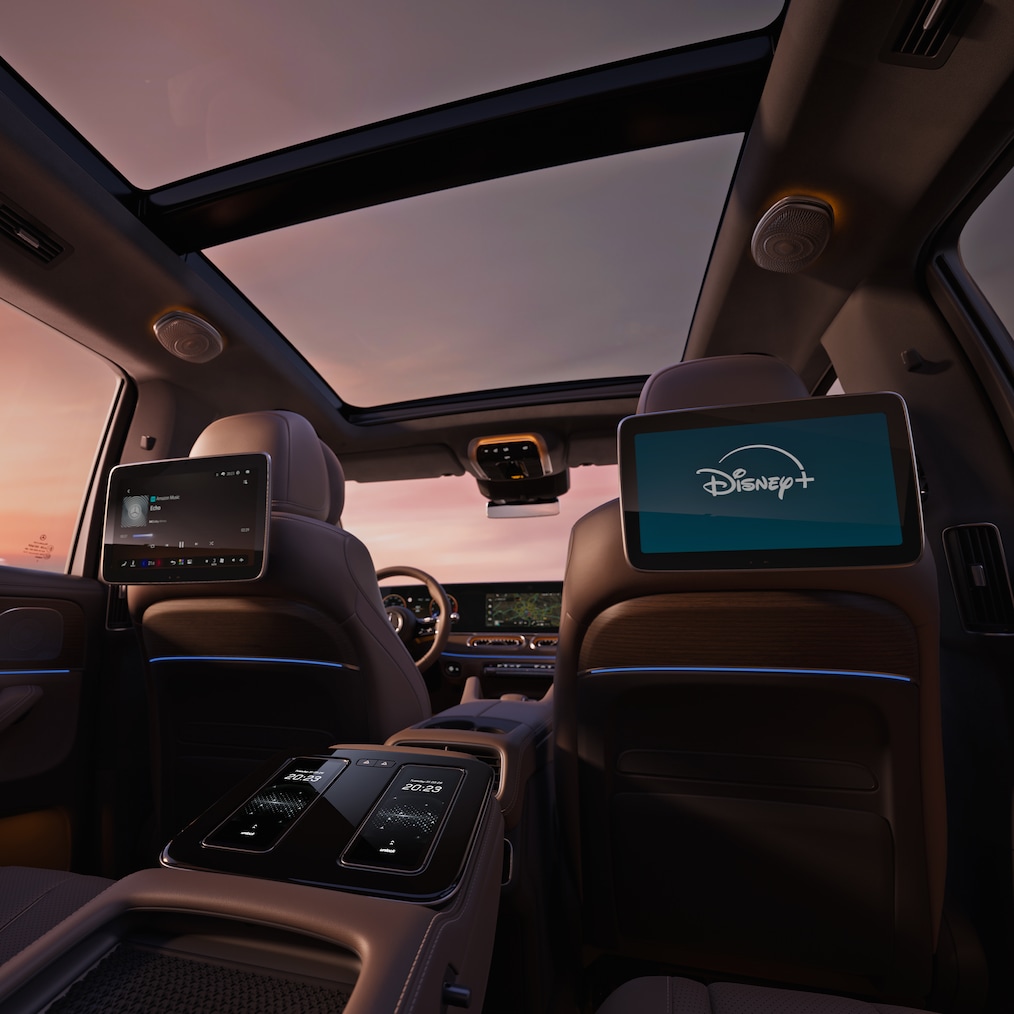 MBUX high-end underholdningssystem bag i den ny GLS fra Mercedes-Benz.