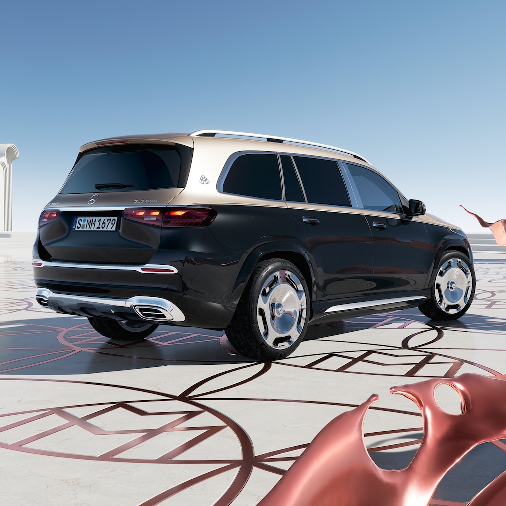 Mercedes-Maybach GLS 600 set bagfra (tofarvet lakering og eksklusive Maybach fælge).