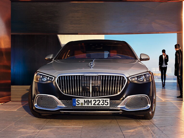 Mercedes-Maybach S-Klasse set forfra.