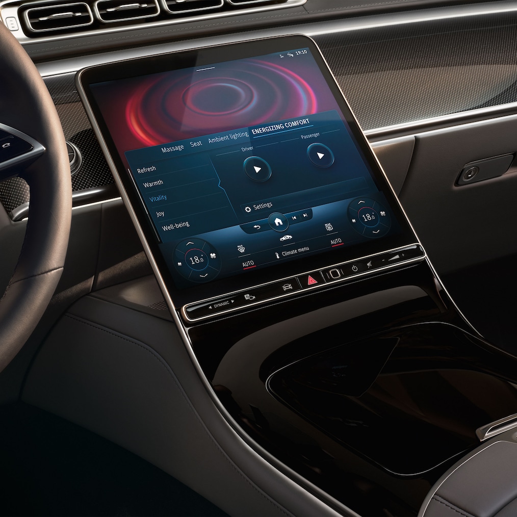 ENERGIZING pakken foran til Mercedes-Benz S-Klasse sedan.