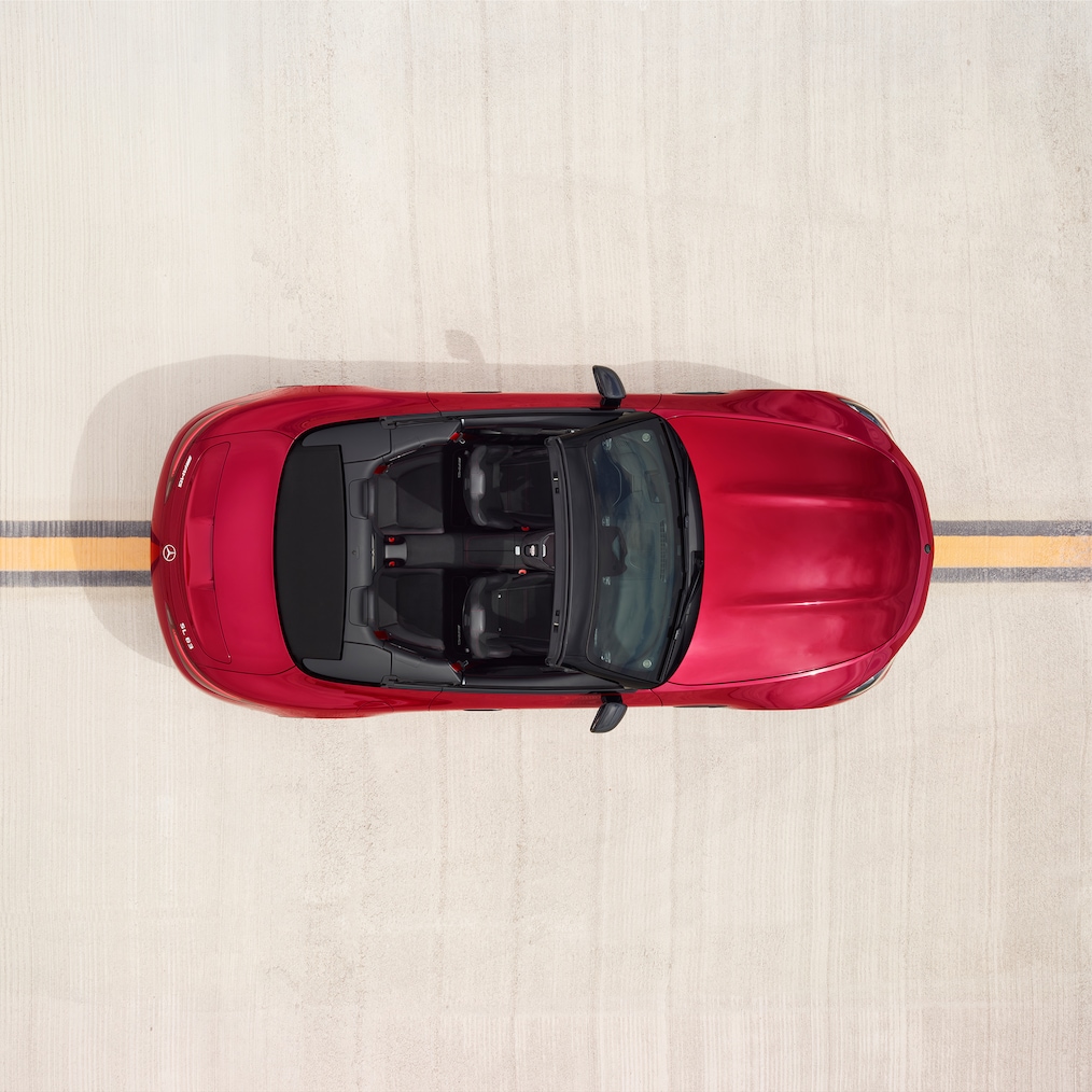 Teknisk illustration af AMG RIDE CONTROL undervogn eller illustration af AMG bagakselstyring.