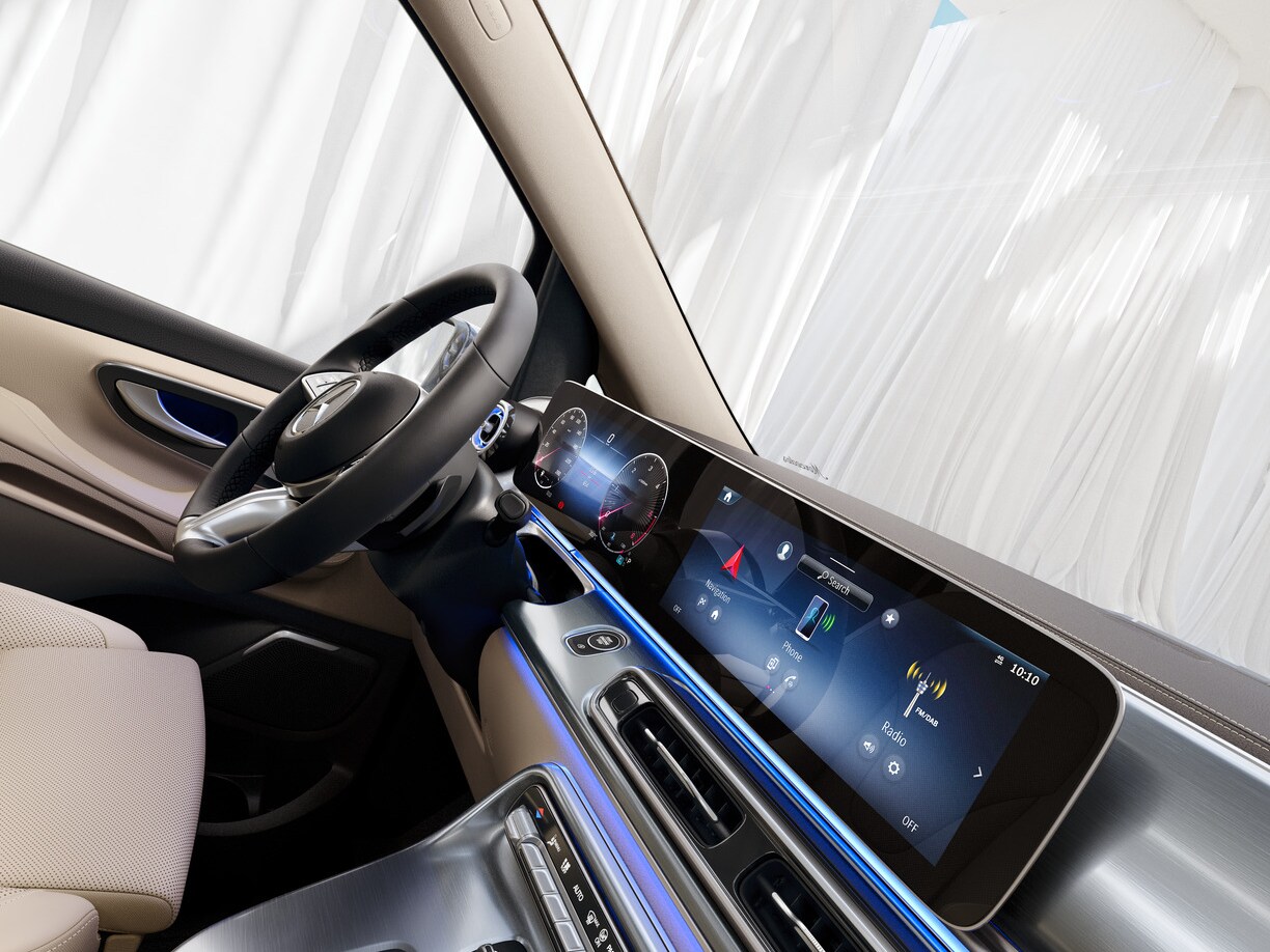 Med MBUX (Mercedes-Benz User Experience) får du et intelligent multimediesystem med udvidelsesmuligheder.
