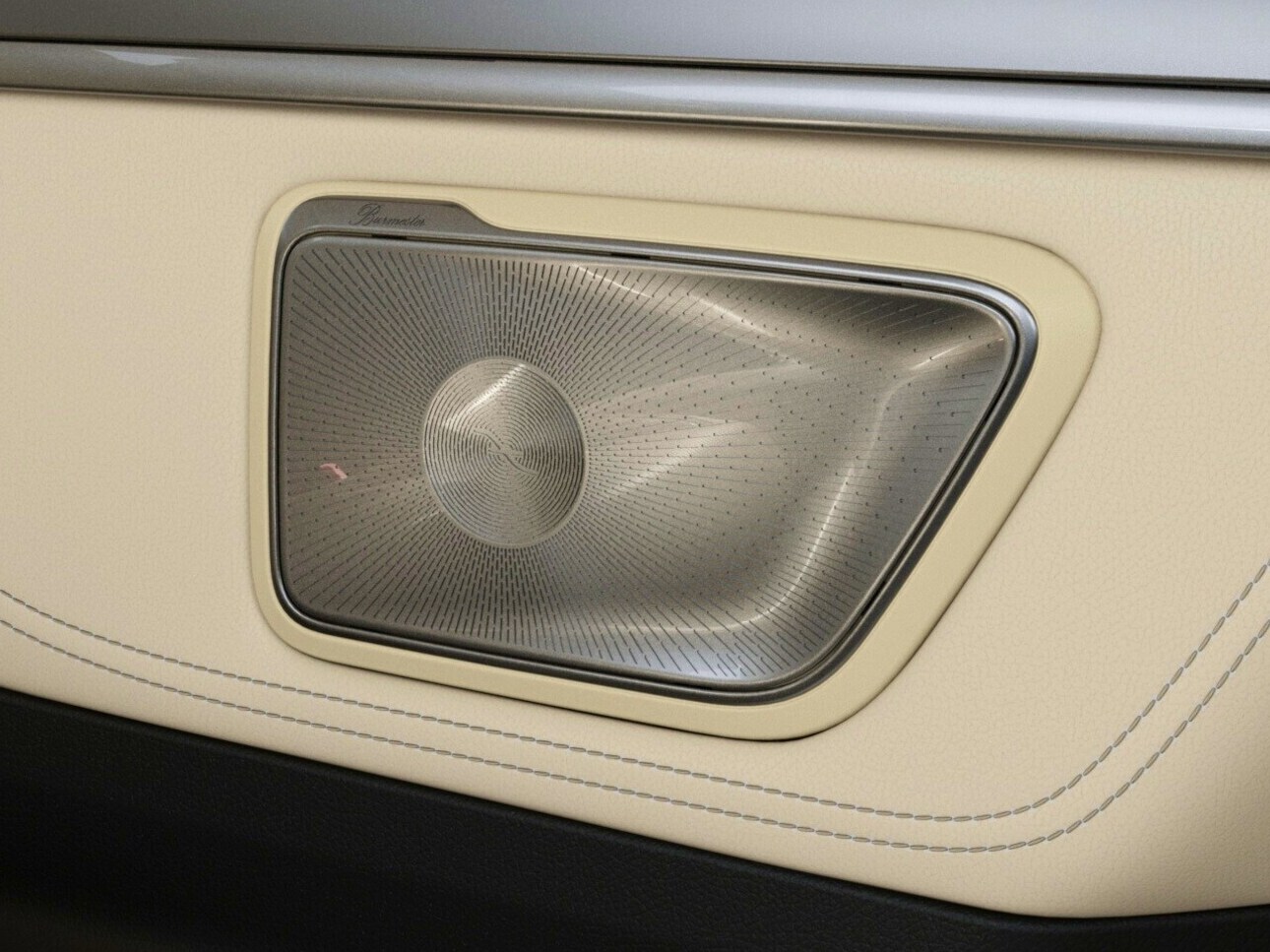 Burmester® surroundsound-system i Mercedes-Benz V-Klasse.