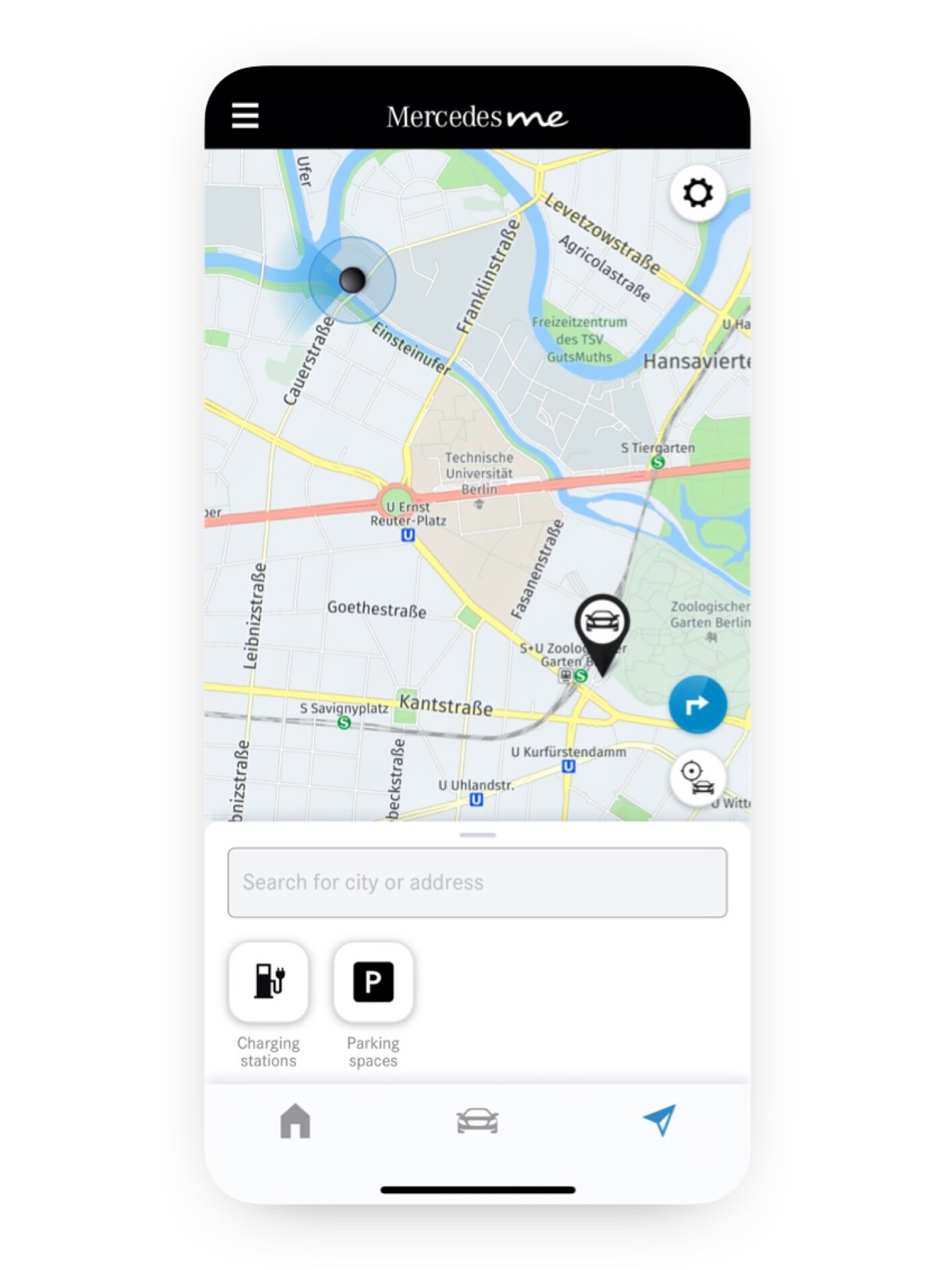 Bilens placering vises i Mercedes-Benz appen på en smartphone