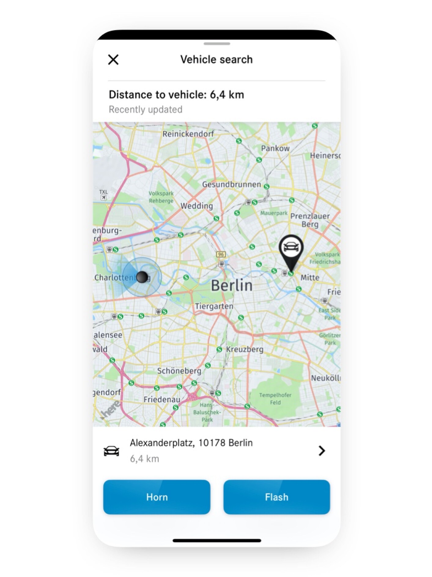 Smartphone viser den digitale tjeneste Lokalisering af parkeret bil