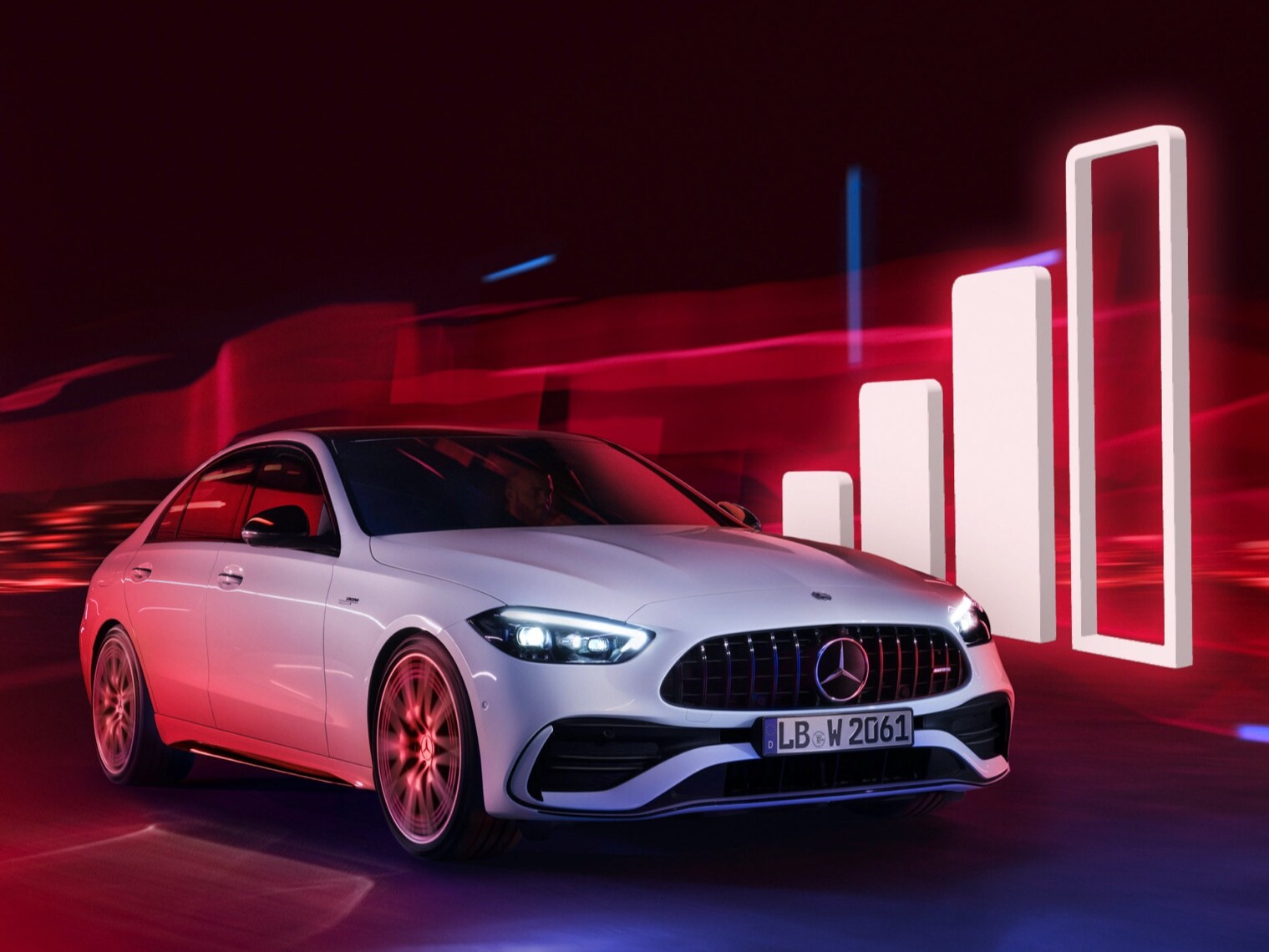 En Mercedes-Benz kører forbi en visualiseret mobildækningsvisning