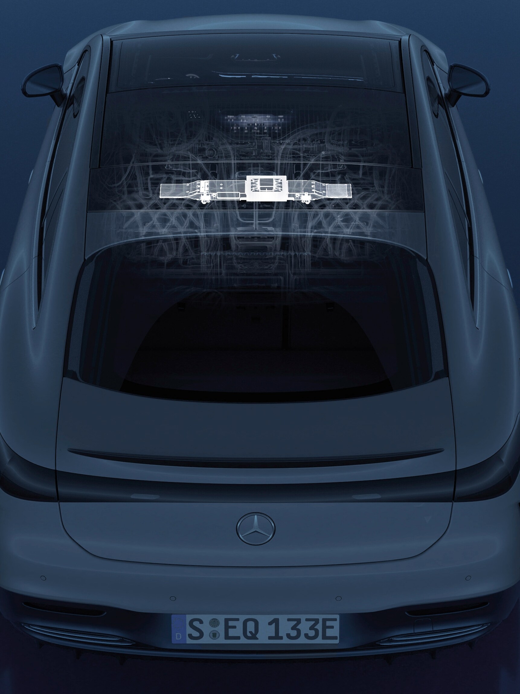 Mercedes-Benz S-Klasse set oppefra med positioneringssystemet vist skematisk