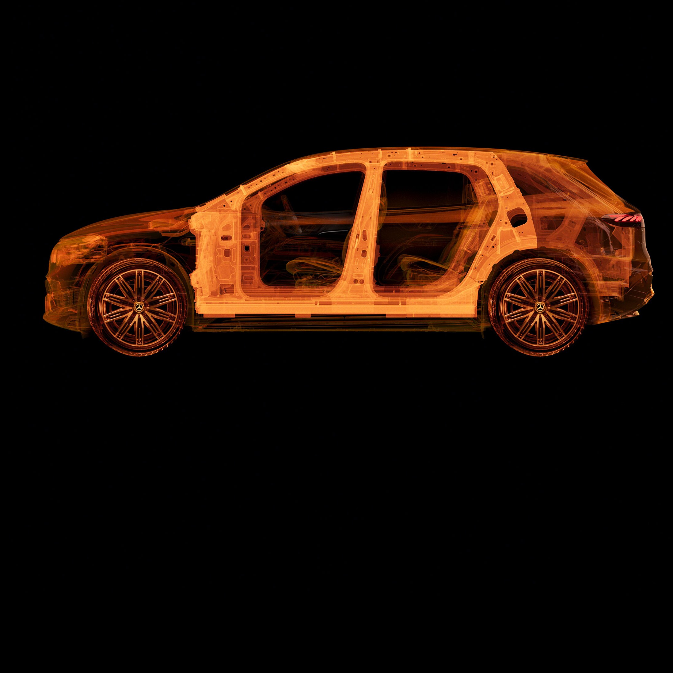 Gennemsigtigt sidebillede af en Mercedes-Benz bil, der viser indvendige strukturer.