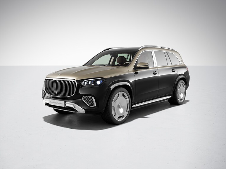 Tofarvet Mercedes-Maybach GLS SUV skråt forfra