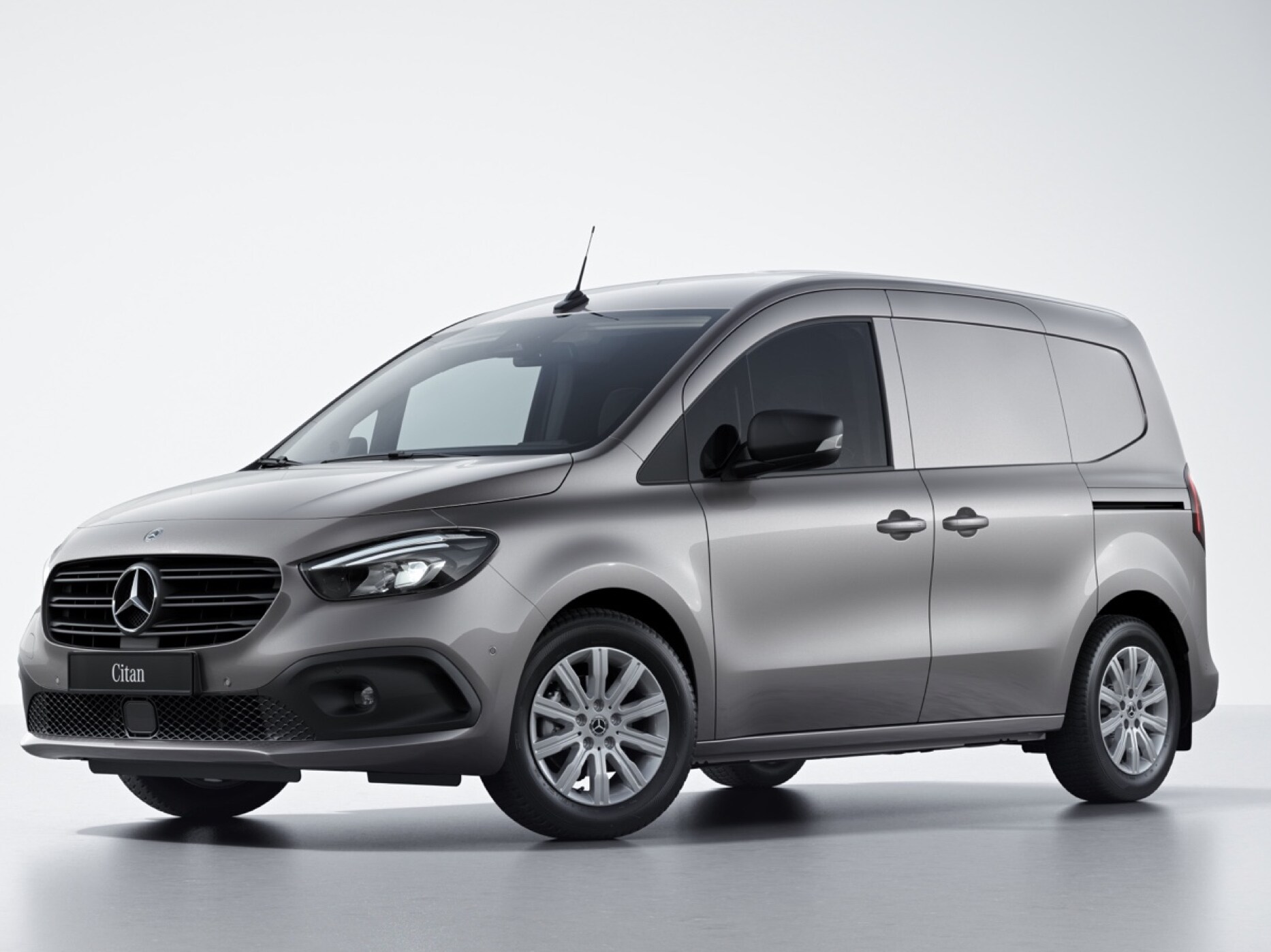 De Digitale tjenester til Mercedes-Benz Citan kassevogn.