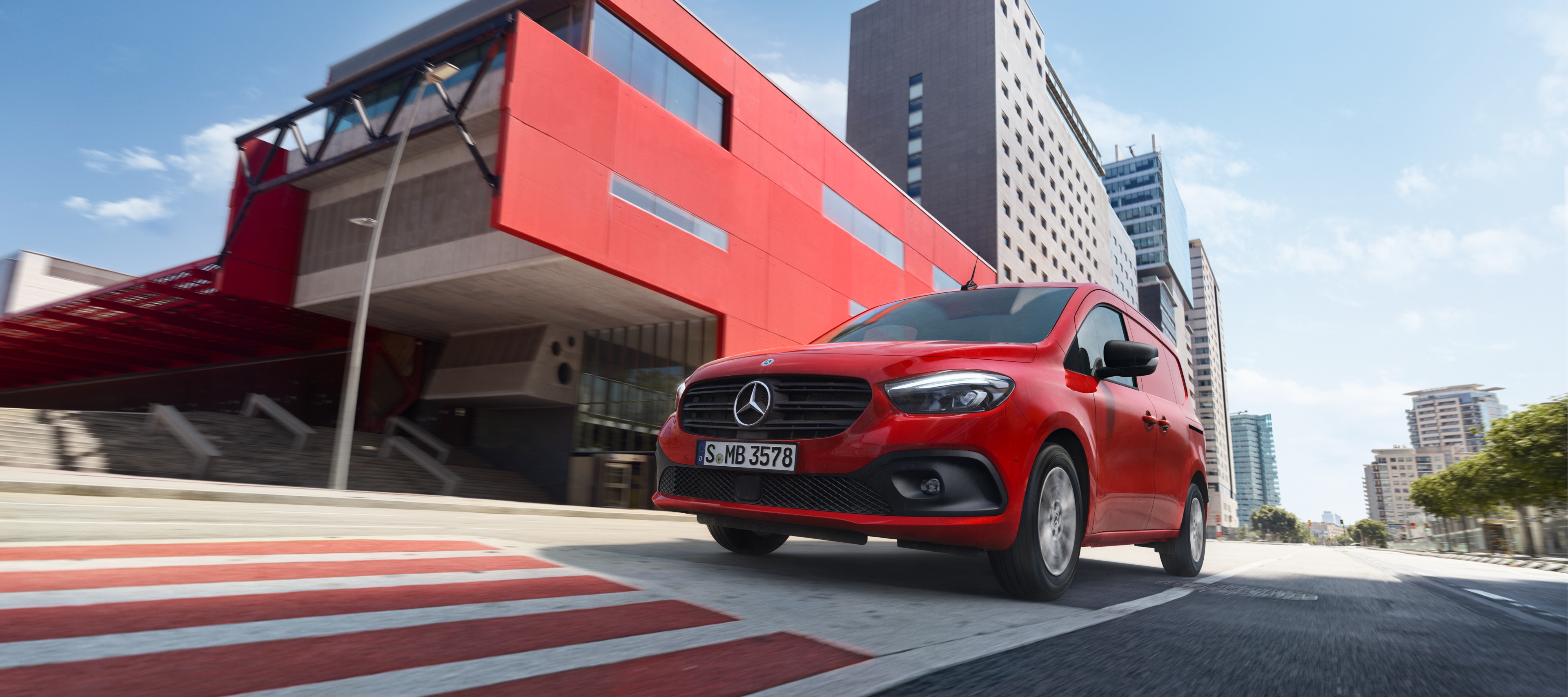 Eksteriør | Citan kassevogn | Mercedes-Benz Mercedes-Benz Citan kassevogn i aktion.