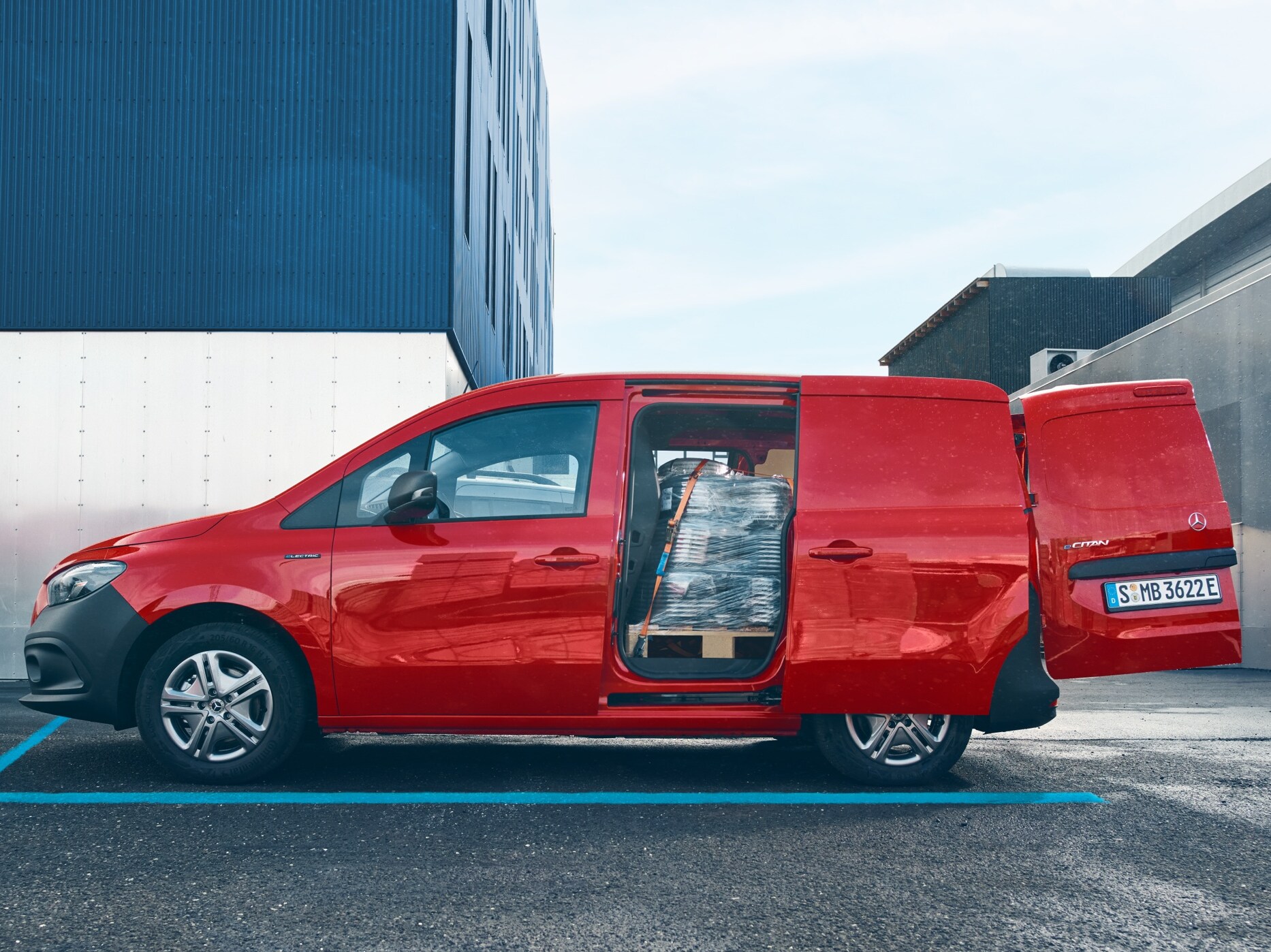 Mercedes-Benz eCitan kassevogn som lille varebil.