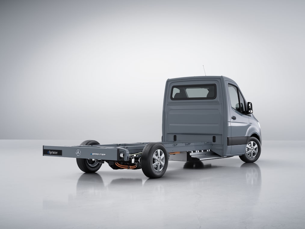 Mercedes-Benz eSprinter-chassiset set bagfra.