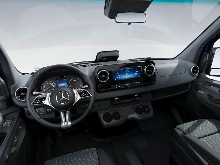 Kabinen i Mercedes-Benz Sprinter Chassis med udstyrslinjen PRO