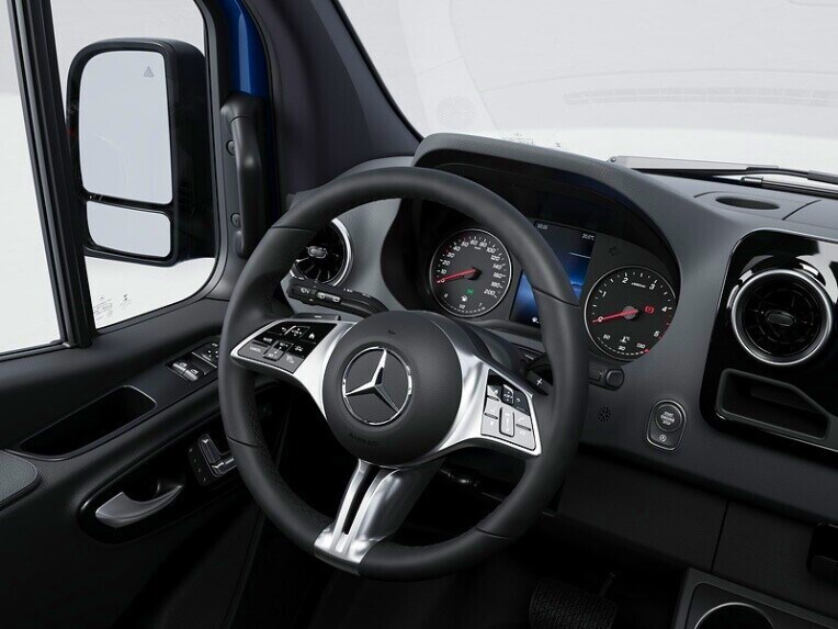 Multifunktionsrattet med touch control og fartpilot i Sprinter Chassis