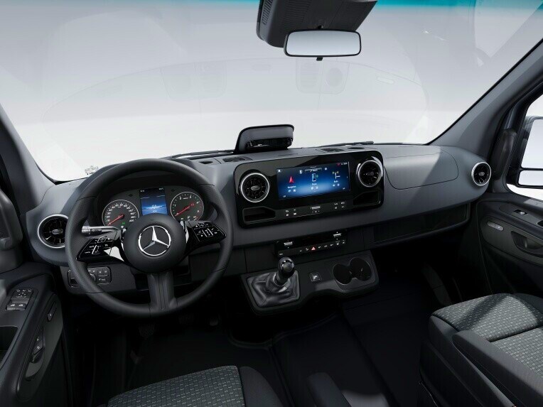 Førerkabinen i Mercedes-Benz Sprinter Tourer med udstyrslinjen PRO