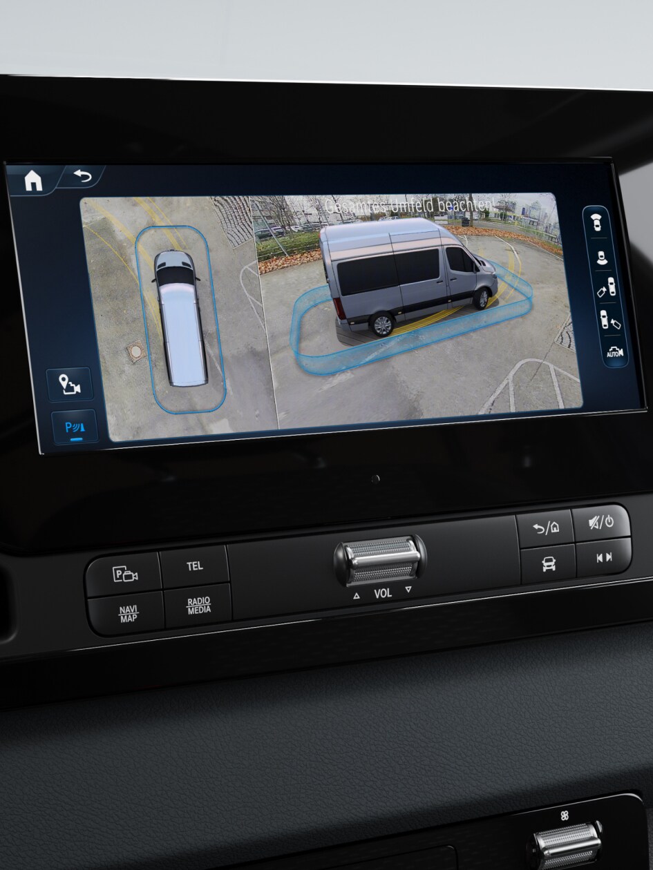 3D surround view i MBUX multimediesystemet i en Mercedes-Benz varebil