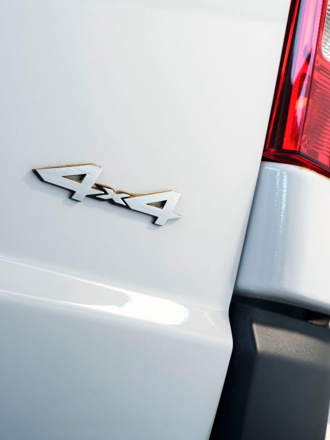 Bagpartiet på Vito kassevogn med 4x4-emblem.