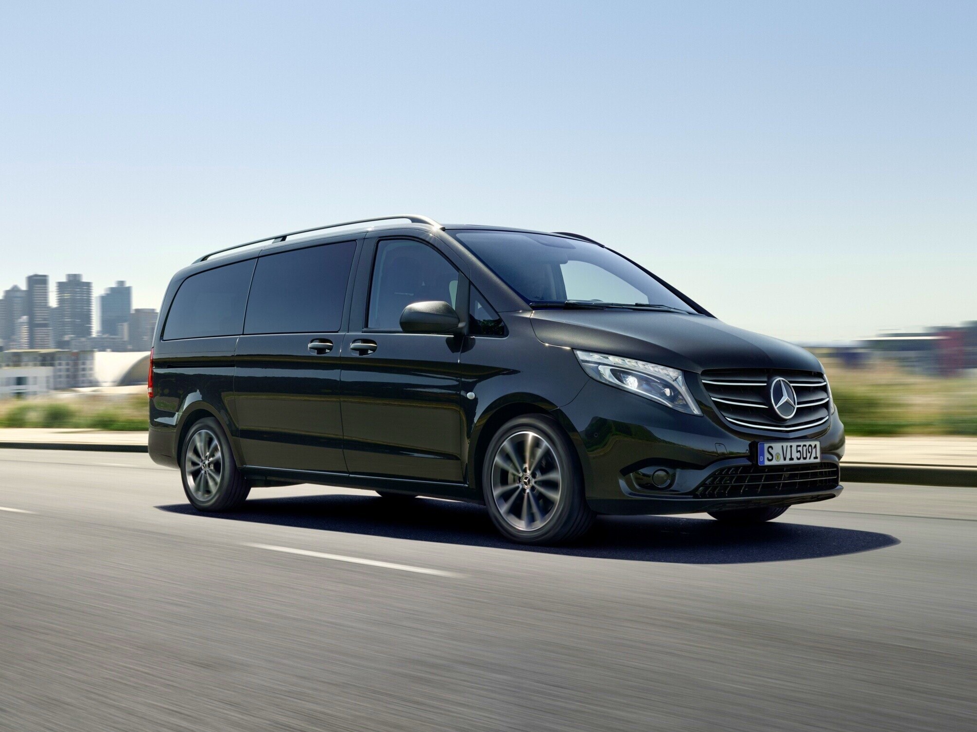 Vito Tourer fra Mercedes-Benz Vans - bygget til persontransport
